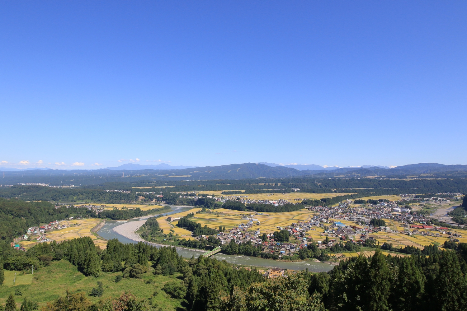 川の展望台　苗場山麓ジオパーク